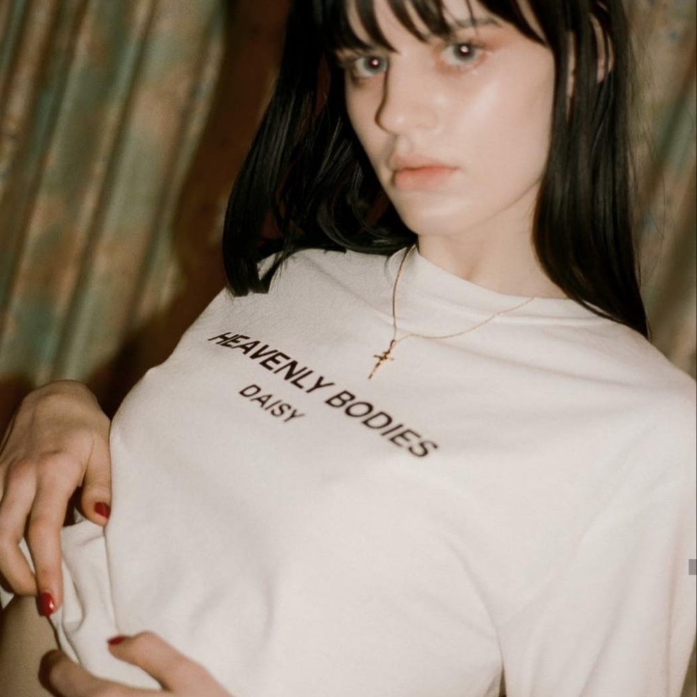 daisy daisy tv heavenly bodies t-shirt size M